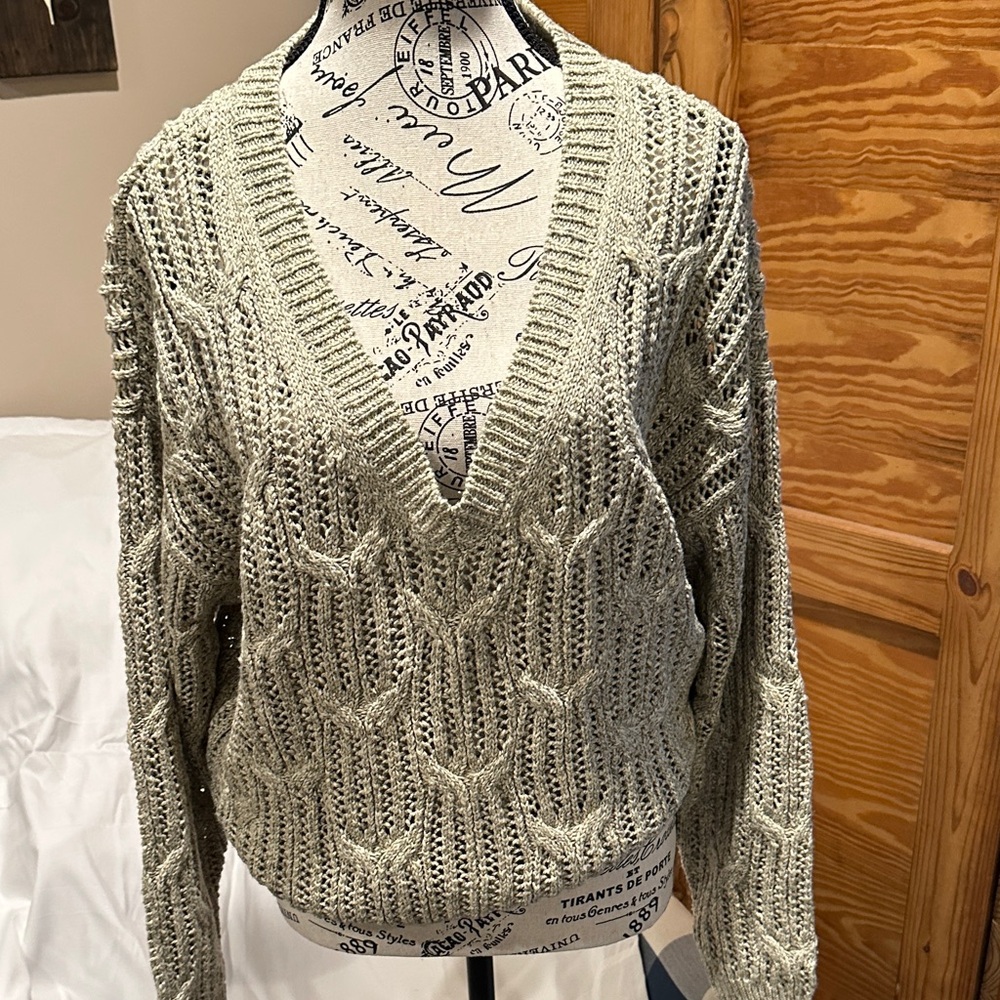 White House Black Market Elegant Knit V-Neck Sweater